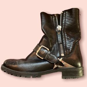 🔥ALDO🔥 black leather biker combat boots size 6